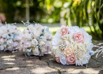 What Your Wedding Bouquet Says About Your Personality
