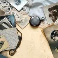 How To Choose and Use Memorial Jewelry and Keepsakes To Remember Your Loved One