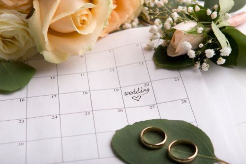 Flowers, Rings and Wedding Calendar