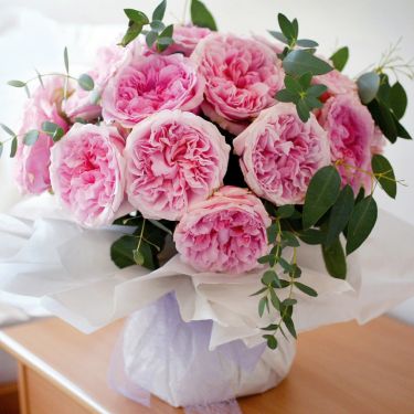 A bouquet of wedding flowers