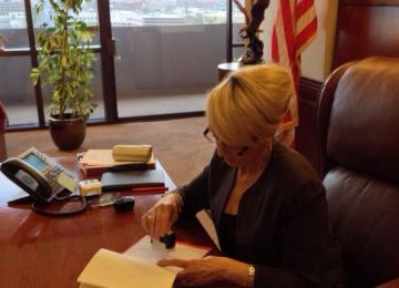 Arizona Governor Vetoes Discrimination Bill