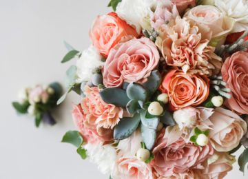 Got Leftover Wedding Flowers? Here’s How You Can Repurpose Them