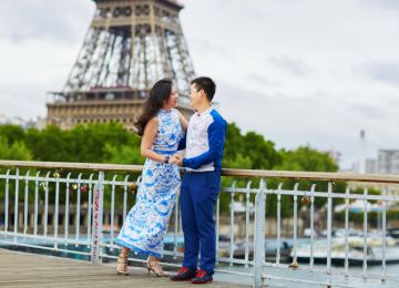 Chinese Couples Choose Paris and London for Wedding Shoots