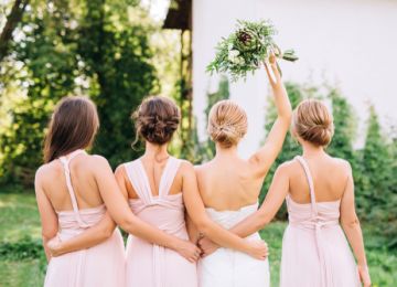 How To Deal With a Difficult Maid of Honor
