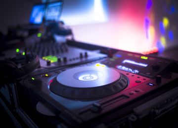 Cue the Music! Booking a DJ for Your Wedding Reception