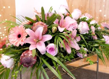 What You Should Know About Sending Flowers for a Funeral