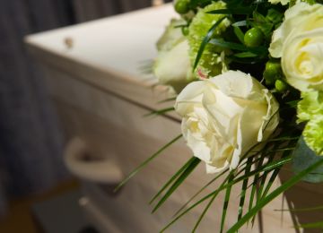 Saying Goodbye Without God: Choosing a Non-Religious Funeral