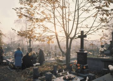 What Is Meant by a Natural Funeral?