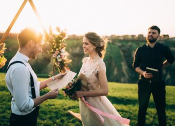 Writing Your Own Wedding Vows? Read This Before You Start