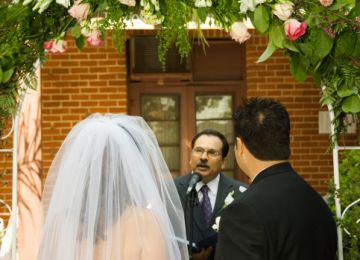 Tips to Officiate a Wedding