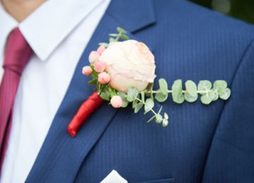 Boutonnieres: Make a Wedding Style Statement With These Lapel Details