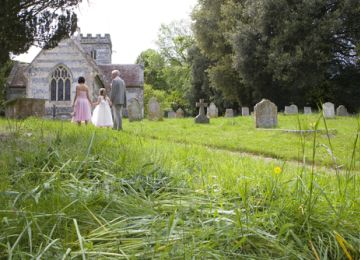 Why the Cemetery Wedding Is More Popular Than Many People Realize