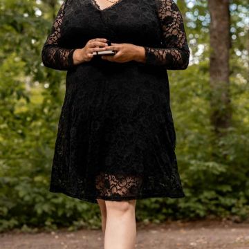 Meg, ULC Minister