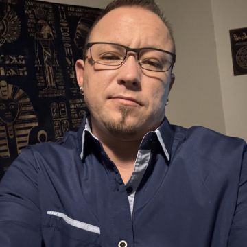 Aura King, ULC Minister