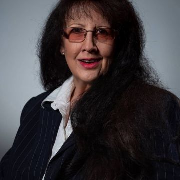 Rev Roberta Gigi Bannister, ULC Minister