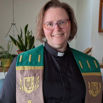 Leala Ann Skwara, ULC Minister