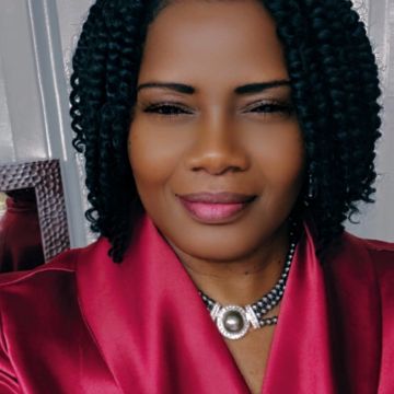 Jasmin Thompson, ULC Minister