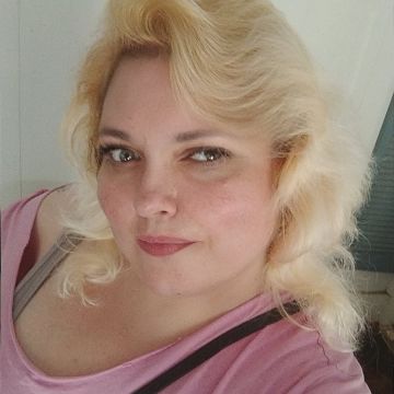 Amy StClair, ULC Minister