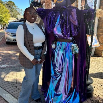 Jermecia Sheneice Hayes, ULC Minister