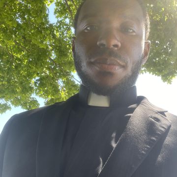 Rev. Shaye, ULC Minister
