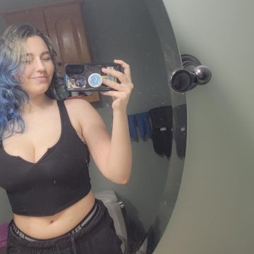 Lizzy Abear, ULC Minister