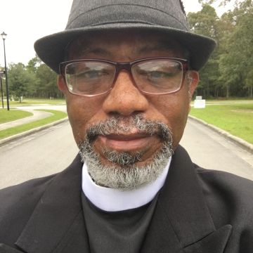 Rev Ollie Fobbs, ULC Minister