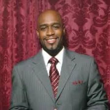 Tiwonshon Davis, ULC Minister