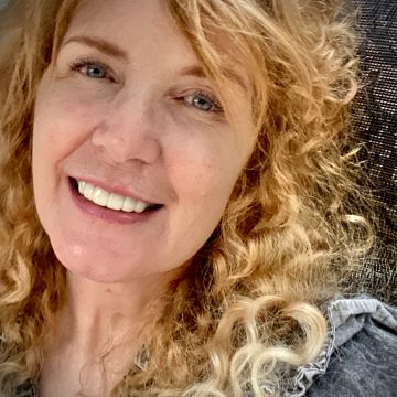 Robyn Wagoner, ULC Minister