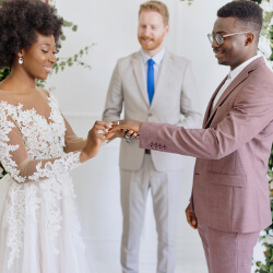 How to perform a wedding